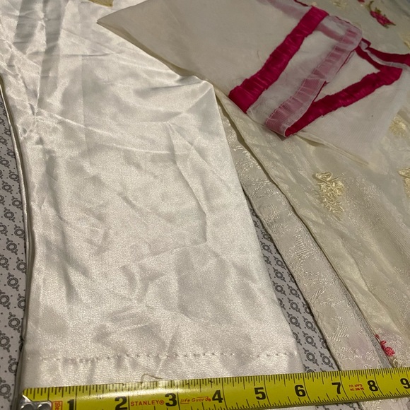 New With Tags - Pakistani Shalwar Kameez ShaPosh - Picture 11 of 12